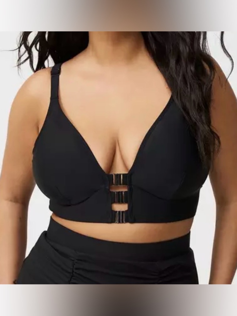 Torrid sz 2 black bikini top front close wireless with sewn in light padding NWT